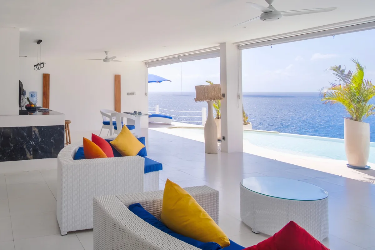 Salon de la Villa Kerylos, Nusa Penida